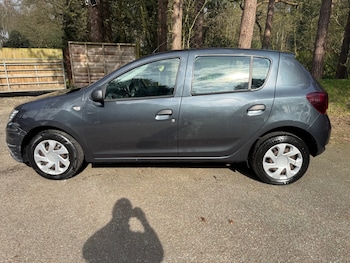 Used Dacia Sandero 2017 for sale - 78109681: Photo