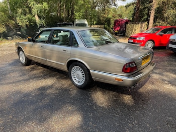 Used Jaguar XJ 1998 for sale - 75846842: Photo