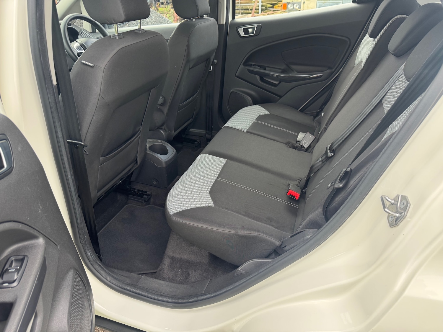 Used Ford Ecosport 2016 for sale - 76352725: Photo 15