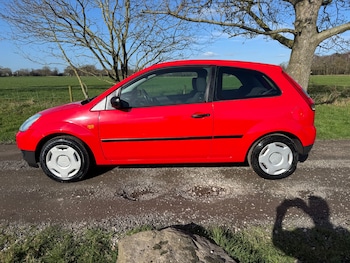 Used Ford Fiesta 2004 for sale - 77827725: Photo