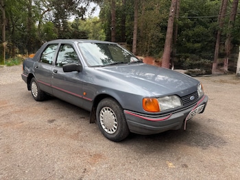 1988 (E) - SAPPHIRE 1.8 LX 4dr