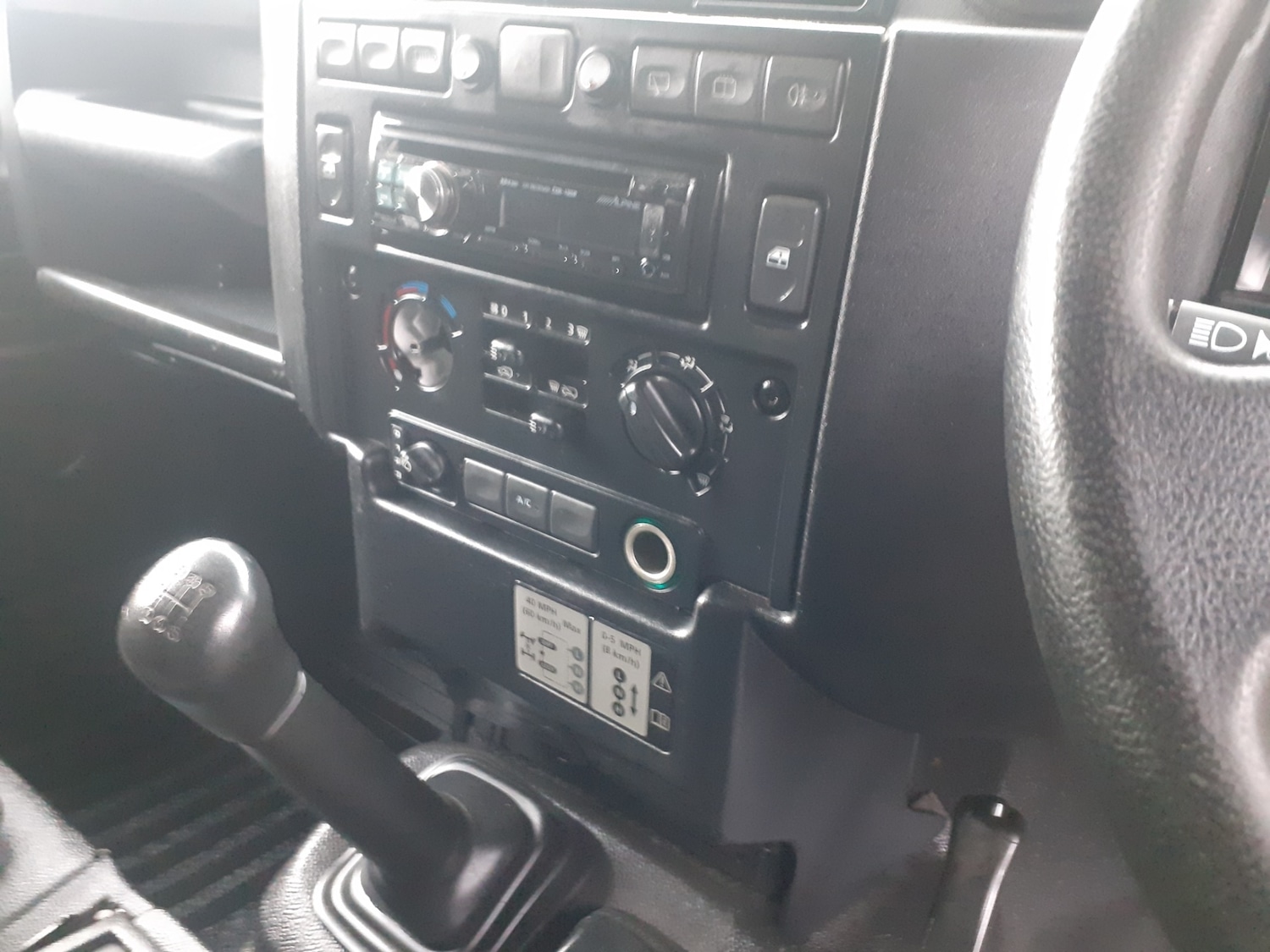 Used Land Rover Defender 2014 for sale - 76542891: Photo 6