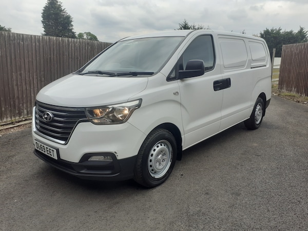 Used Hyundai Iload 2019 for sale - 76078908: Photo 1