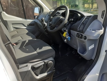 Used Ford Transit 2018 for sale - 78703878: Photo