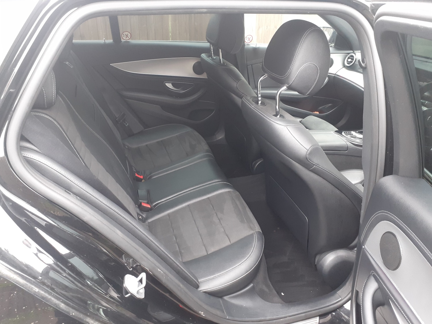 Used Mercedes-Benz E Class 2017 for sale - 77946188: Photo 5