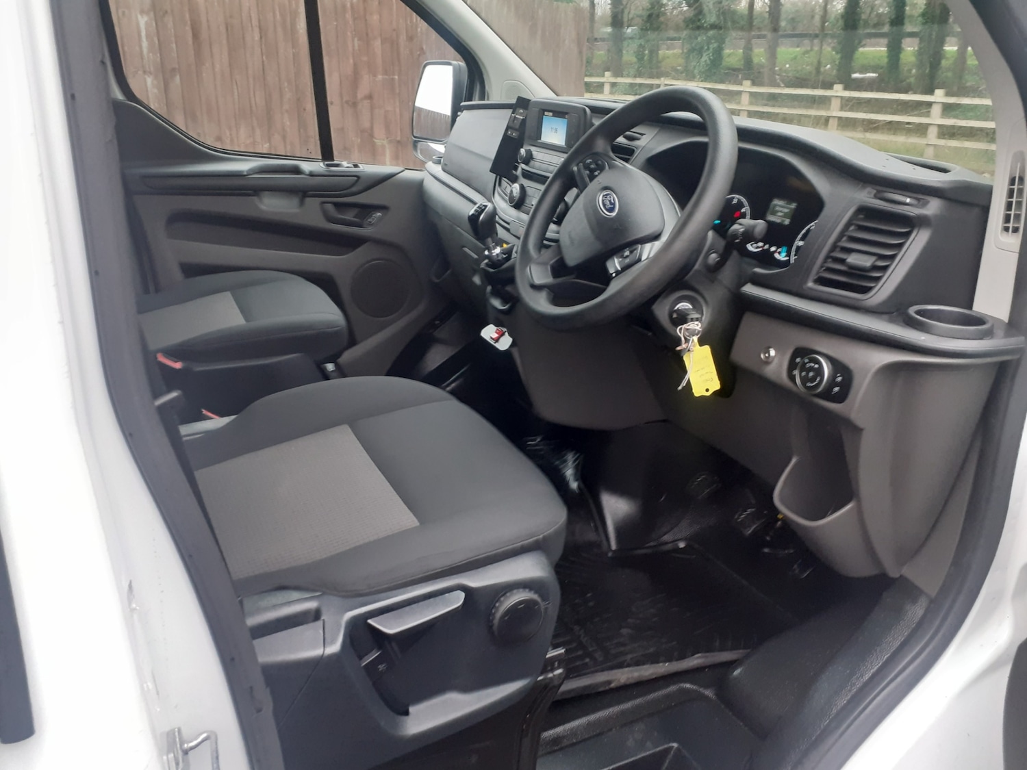 Used Ford Transit Custom 2020 for sale - 76950930: Photo 3