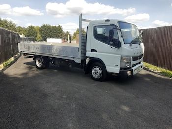 Used Mitsubishi Canter 2021 for sale - 75599069: Photo