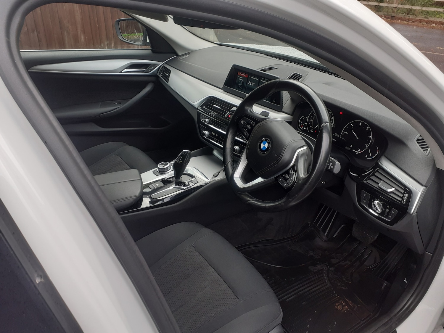 Used BMW 5 Series 2017 for sale - 76355362: Photo 4