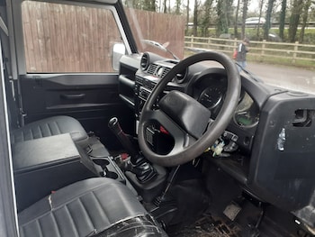 Used Land Rover Defender 2015 for sale - 77589979: Photo