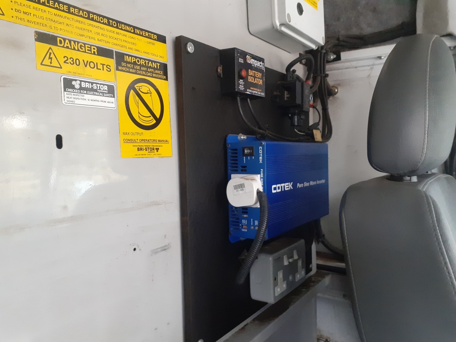 Used Land Rover Defender 2015 for sale - 77589979: Photo 6