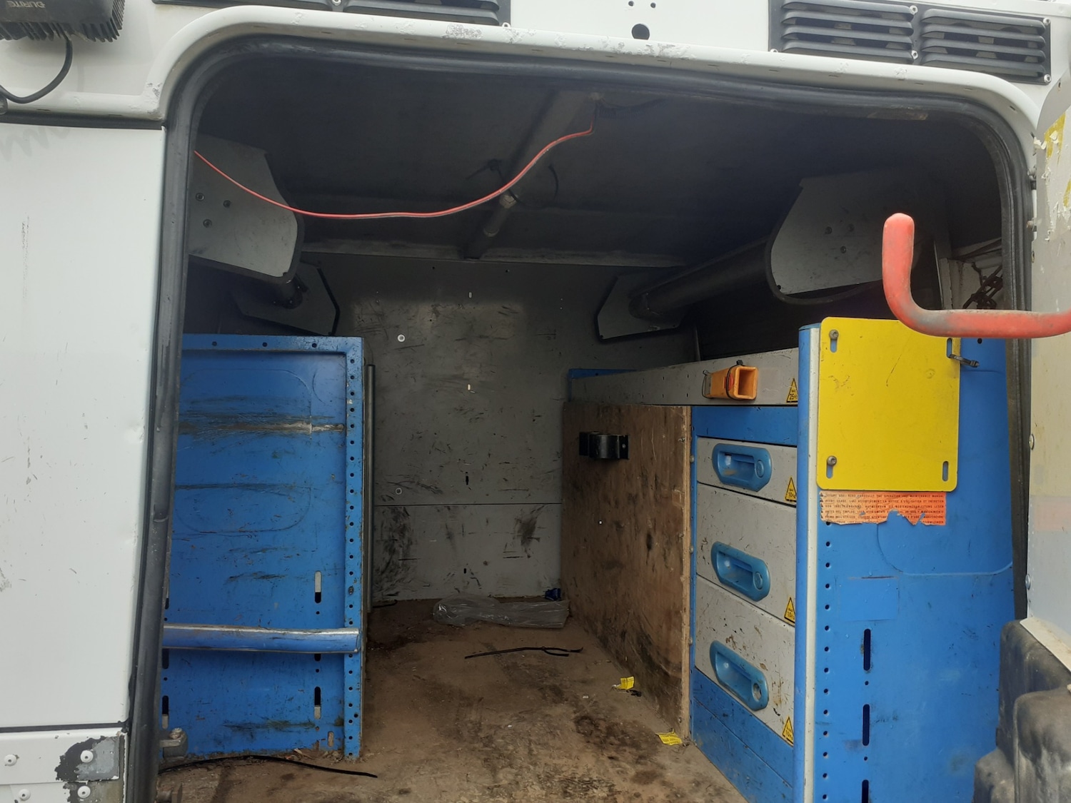 Used Land Rover Defender 2015 for sale - 77589979: Photo 8