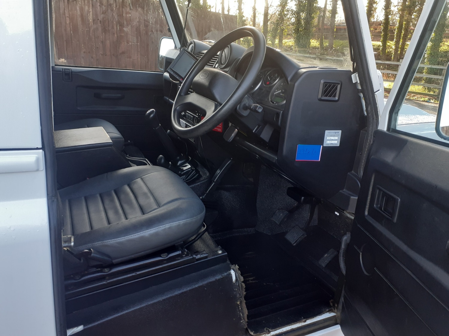 Used Land Rover Defender 2015 for sale - 76803586: Photo 4