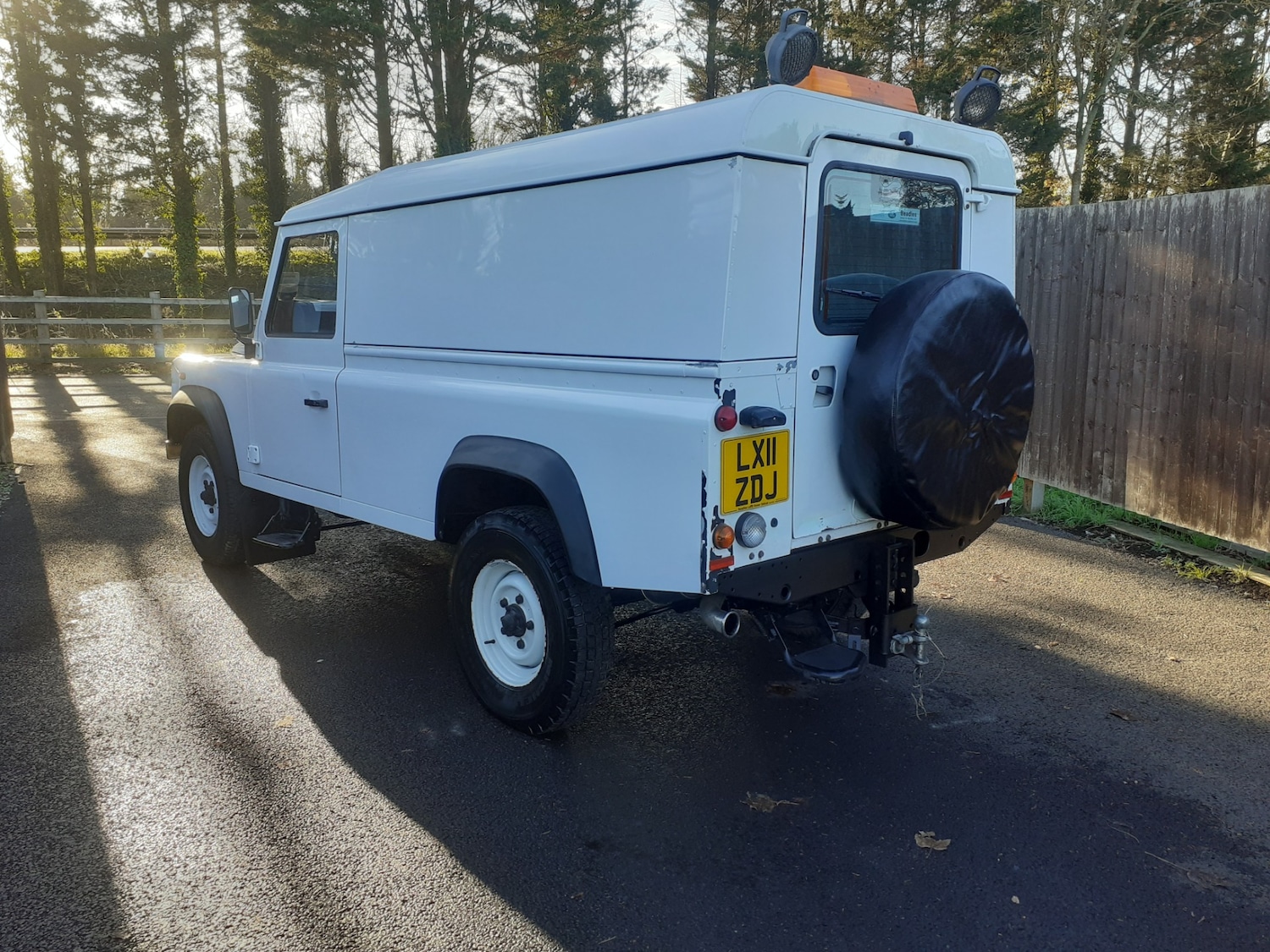 Used Land Rover Defender 2011 for sale - 76651096: Photo 3
