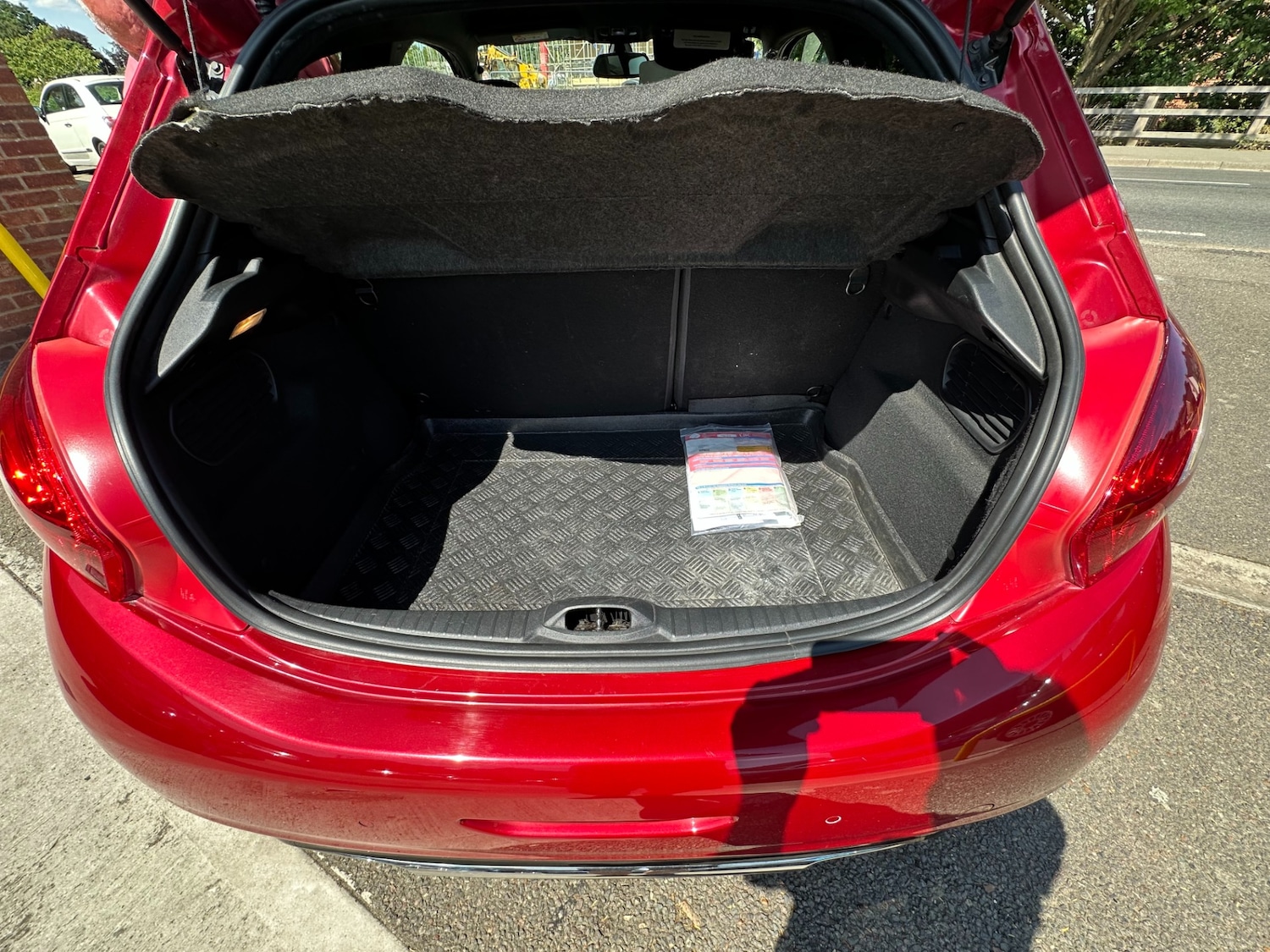 Used Peugeot 208 2013 for sale - 76897193: Photo 19