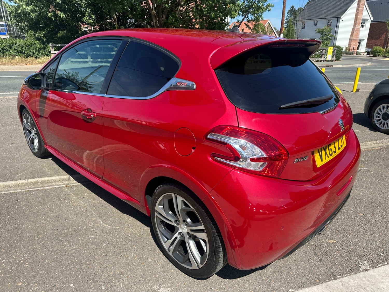 Used Peugeot 208 2013 for sale - 76897193: Photo 6