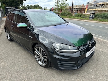 Volkswagen - Golf