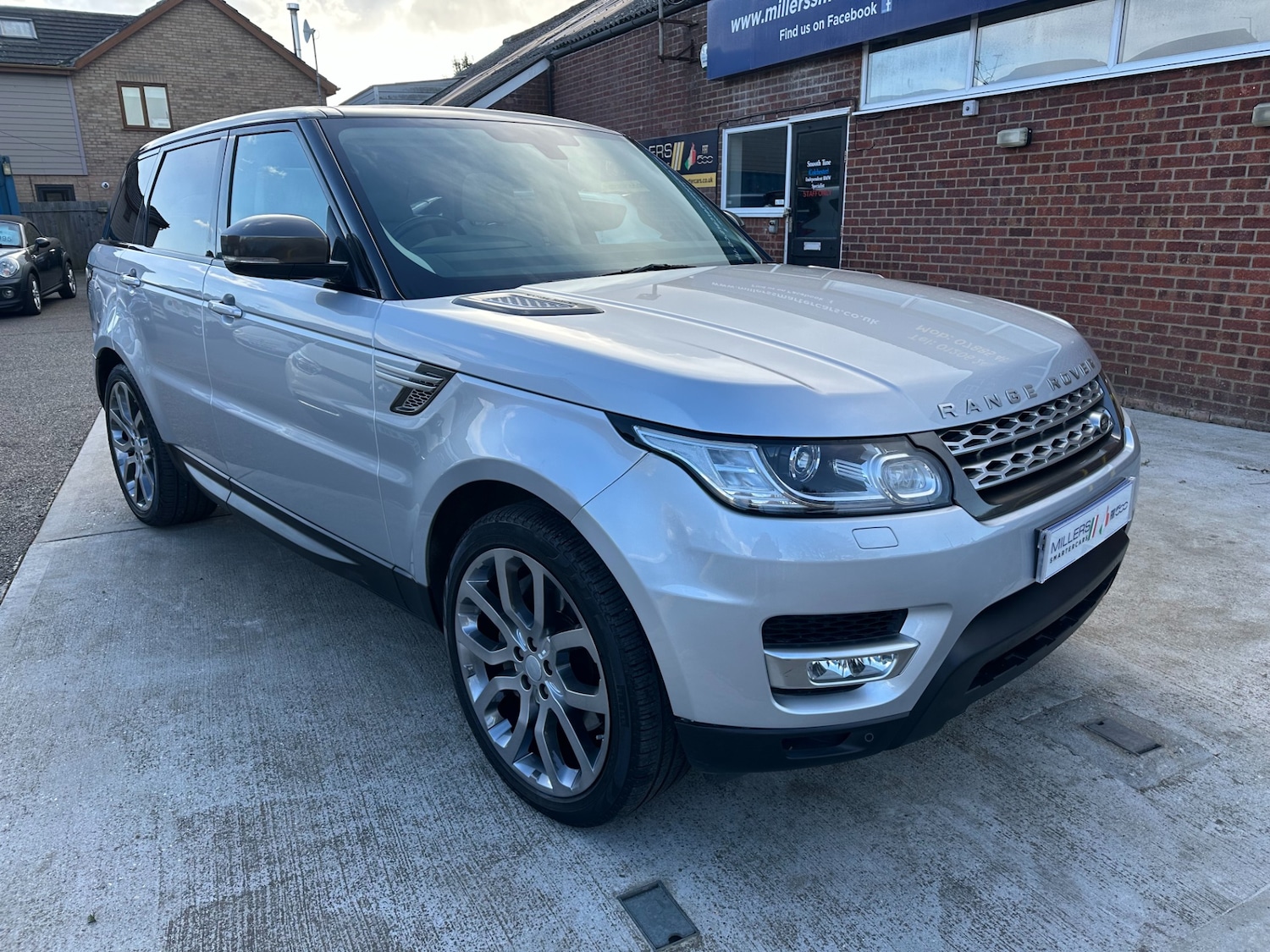 Used Land Rover Range Rover Sport 2015 for sale - 78063886: Photo 7