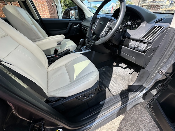 Used Land Rover Freelander 2010 for sale - 75767370: Photo 11