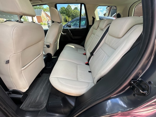 Used Land Rover Freelander 2010 for sale - 75767370: Photo 15