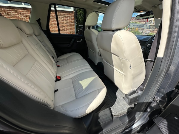 Used Land Rover Freelander 2010 for sale - 75767370: Photo 16
