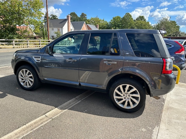 Used Land Rover Freelander 2010 for sale - 75767370: Photo 5