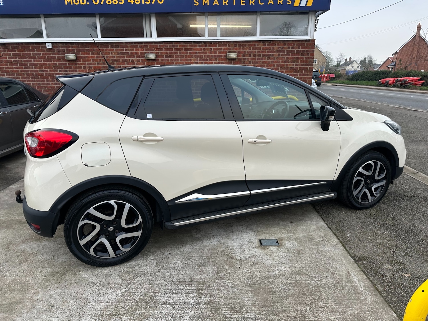 Used Renault Captur 2015 for sale - 77822430: Photo 10