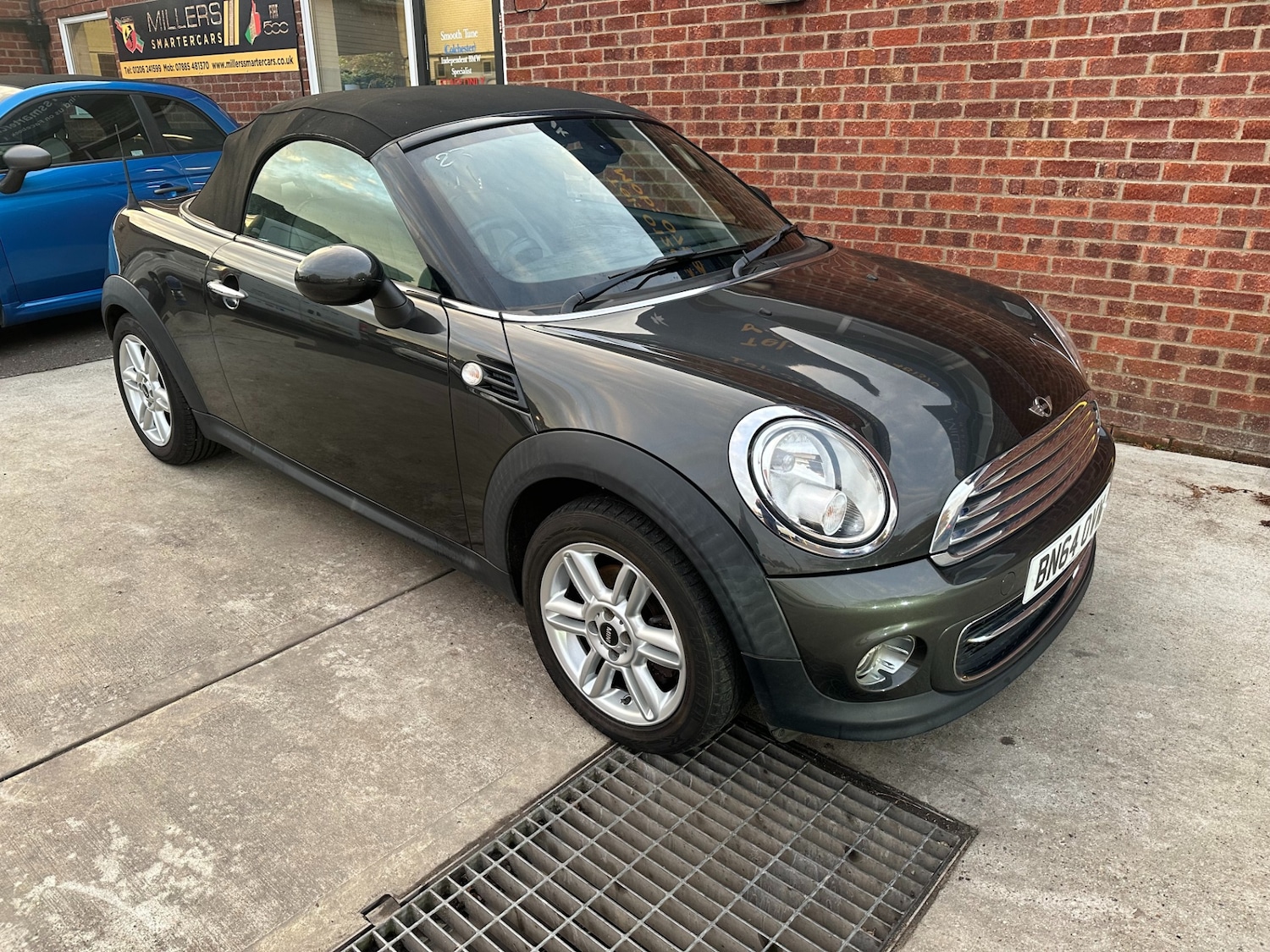 Used MINI Roadster 2014 for sale - 76709915: Photo 2