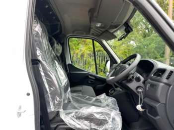 Used Renault Trucks UK Master 2025 for sale - 58523710: Photo