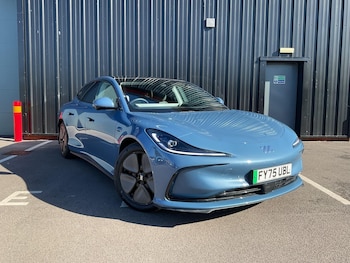 2025 (75) - 300kW Long Range 100kWh 5dr Auto