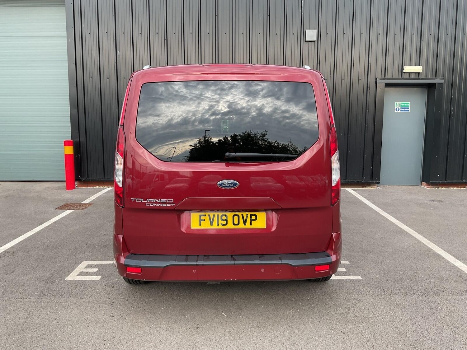 Used Ford Tourneo Connect 2019 for sale - 76094826: Photo 4
