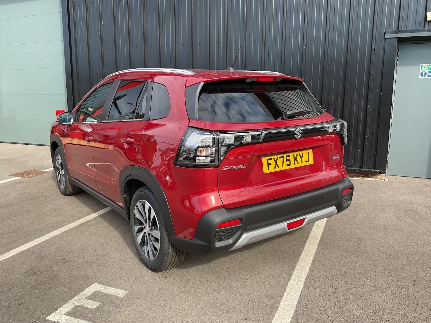 Used Suzuki SX4 S-Cross 2025 for sale - 76094567: Photo 3