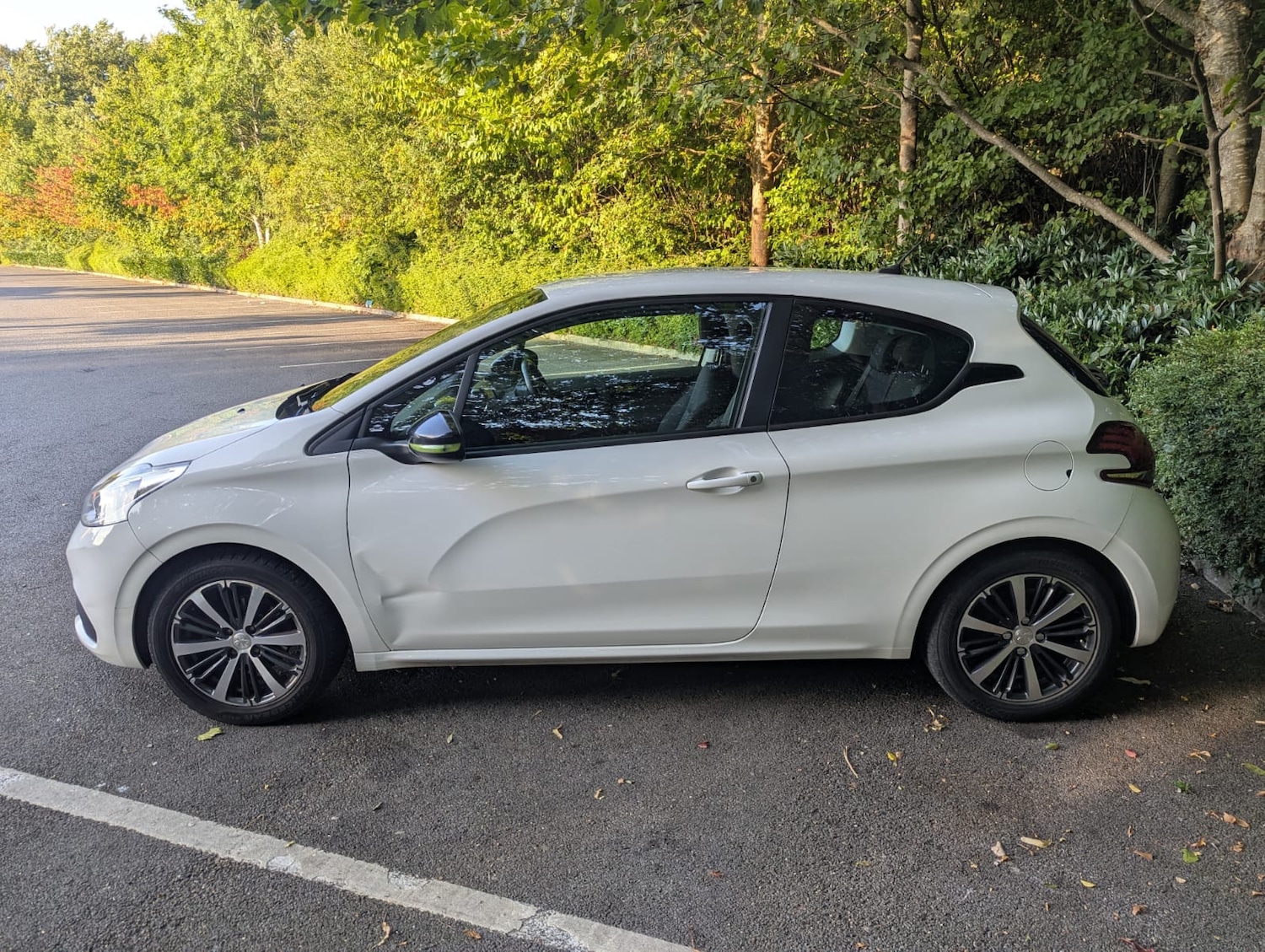Used Peugeot 208 2016 for sale - 77643879: Photo 10