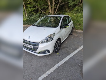 Used Peugeot 208 2016 for sale - 77643879: Photo