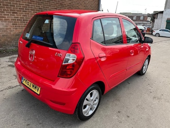 Used Hyundai i10 2013 for sale - 76464769: Photo