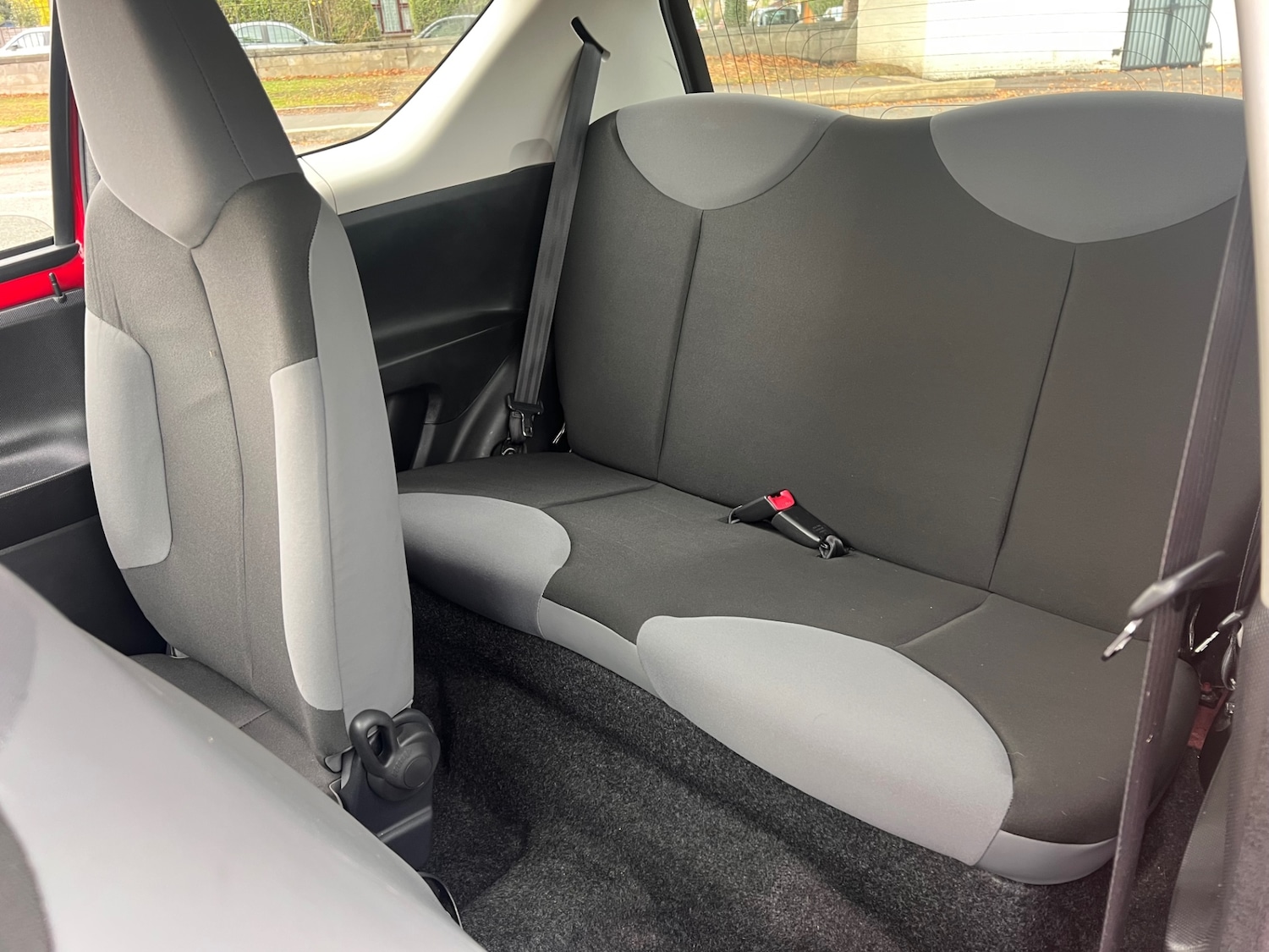 Used Peugeot 107 2012 for sale - 76413398: Photo 12