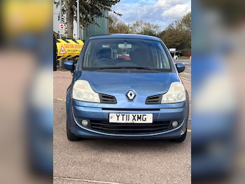 Used Renault Grand Modus 2011 for sale - 76334200: Photo 2
