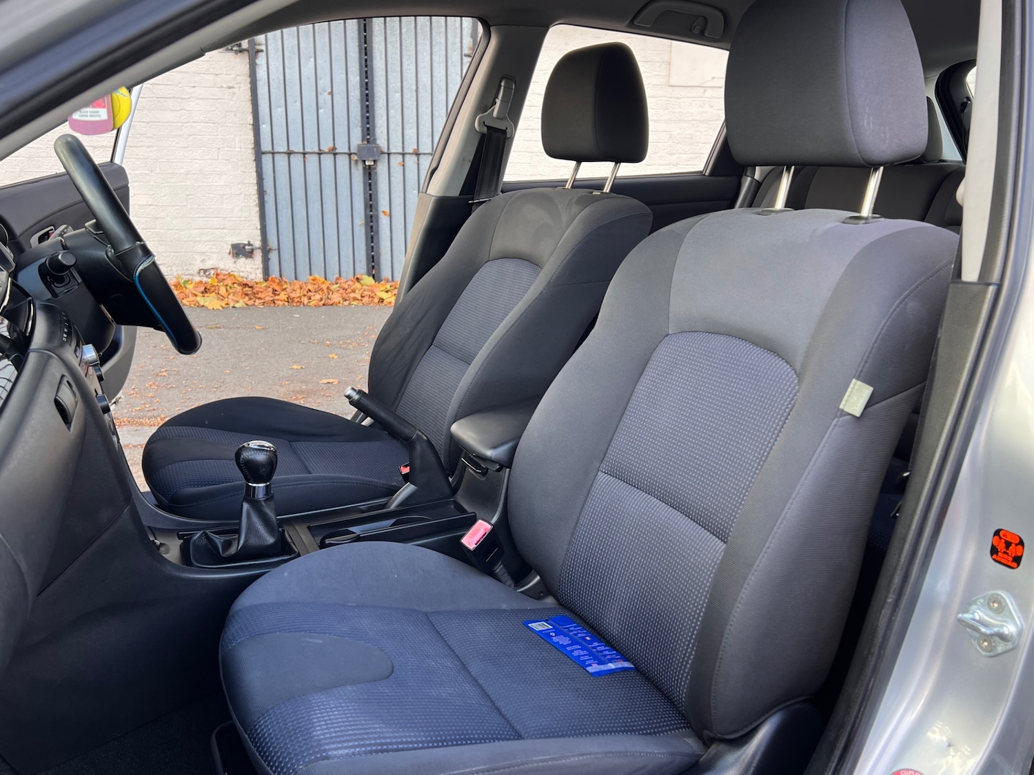 Used Mazda Mazda3 2005 for sale - 76365215: Photo 12