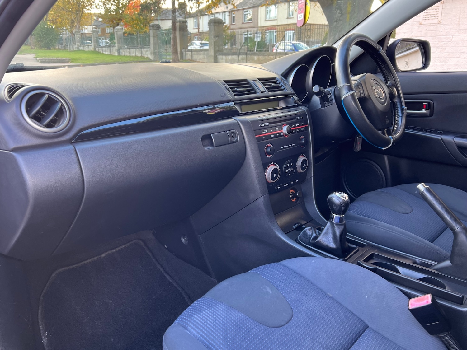 Used Mazda Mazda3 2005 for sale - 76365215: Photo 14