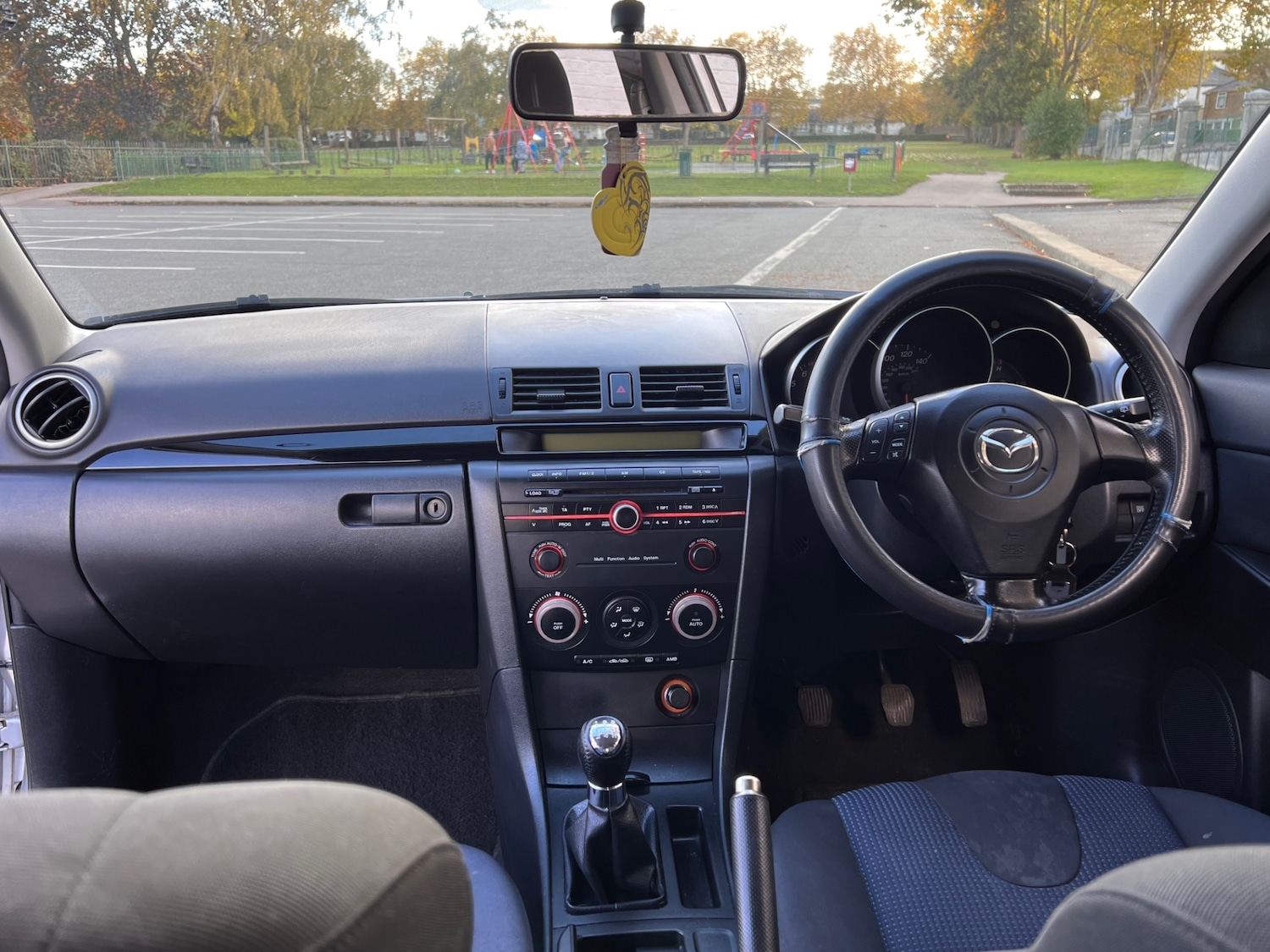 Used Mazda Mazda3 2005 for sale - 76365215: Photo 16