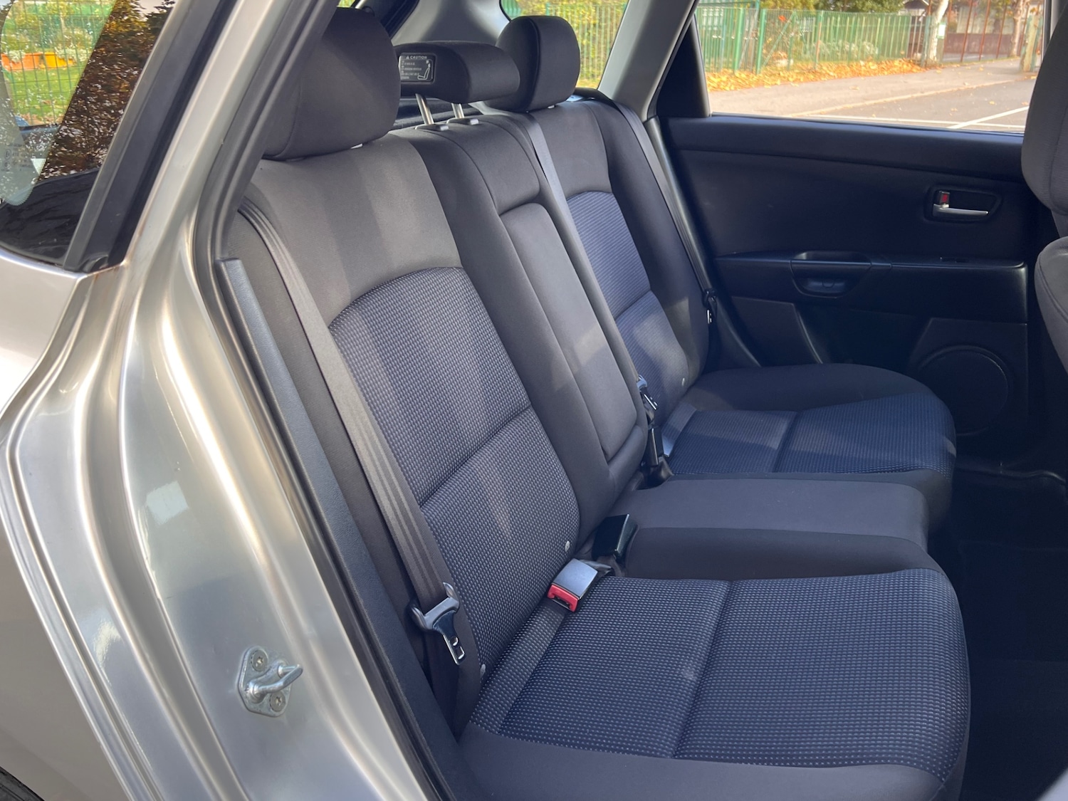 Used Mazda Mazda3 2005 for sale - 76365215: Photo 17