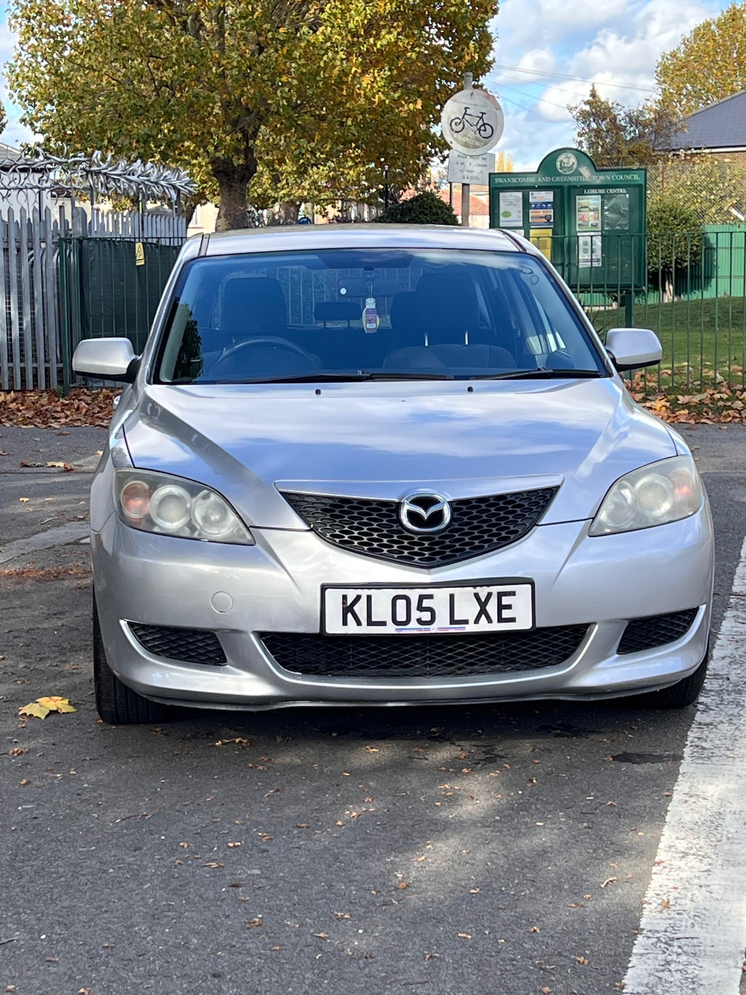 Used Mazda Mazda3 2005 for sale - 76365215: Photo 4