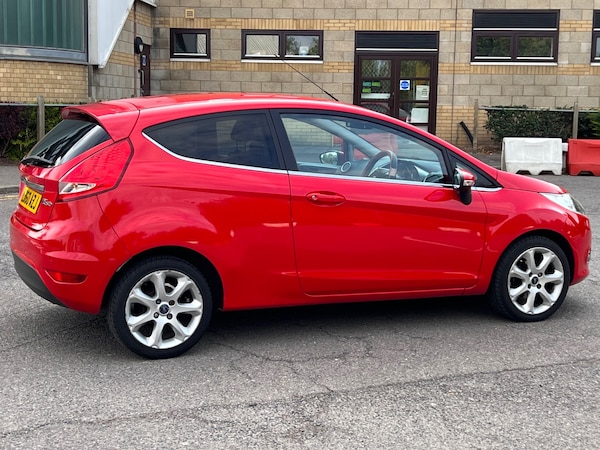 Used Ford Fiesta 2010 for sale - 74897749: Photo 3