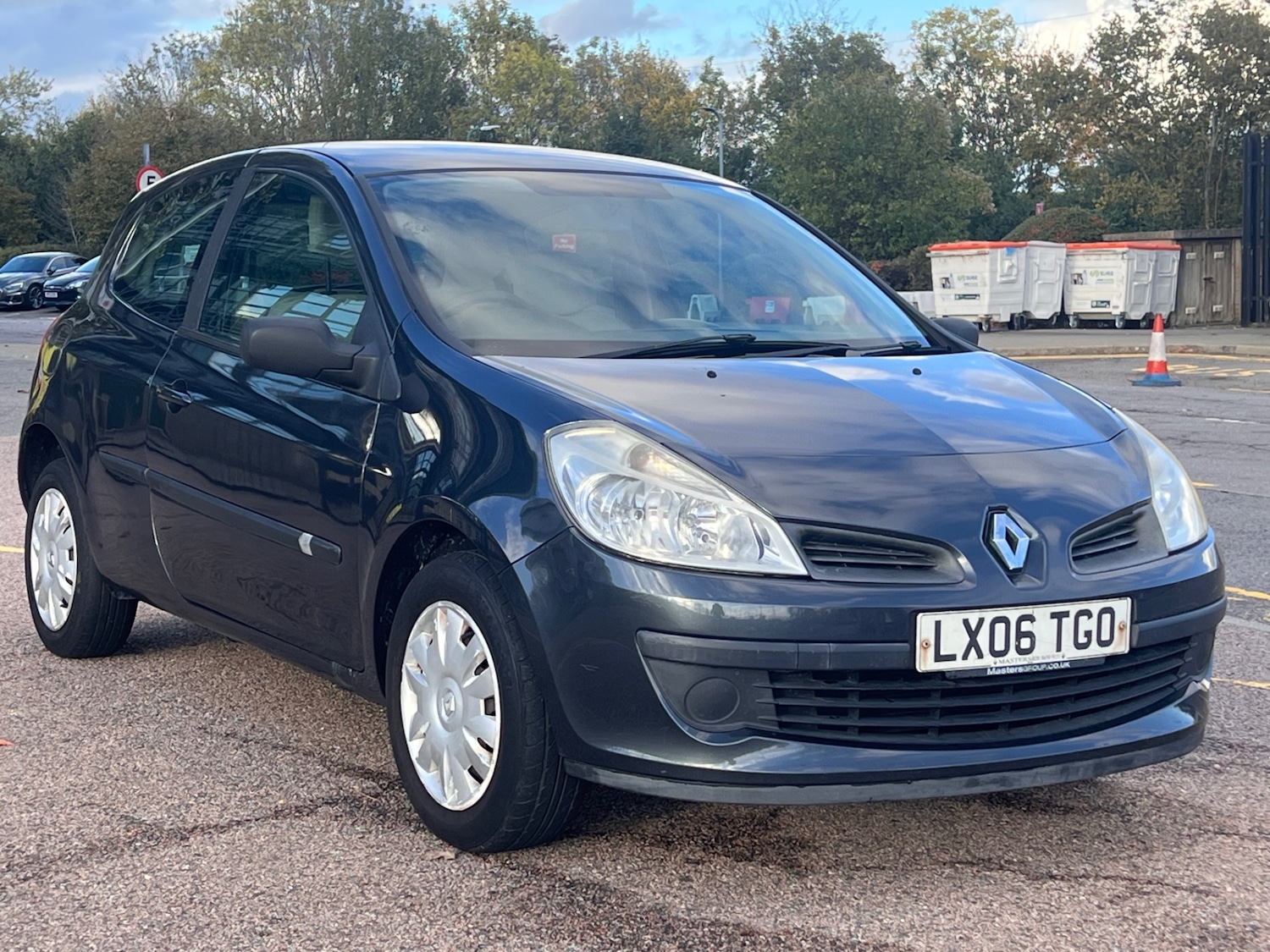 Used Renault Clio 2006 for sale - 76334207: Photo 2