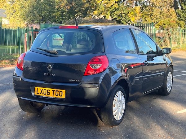 Used Renault Clio 2006 for sale - 76334207: Photo 8