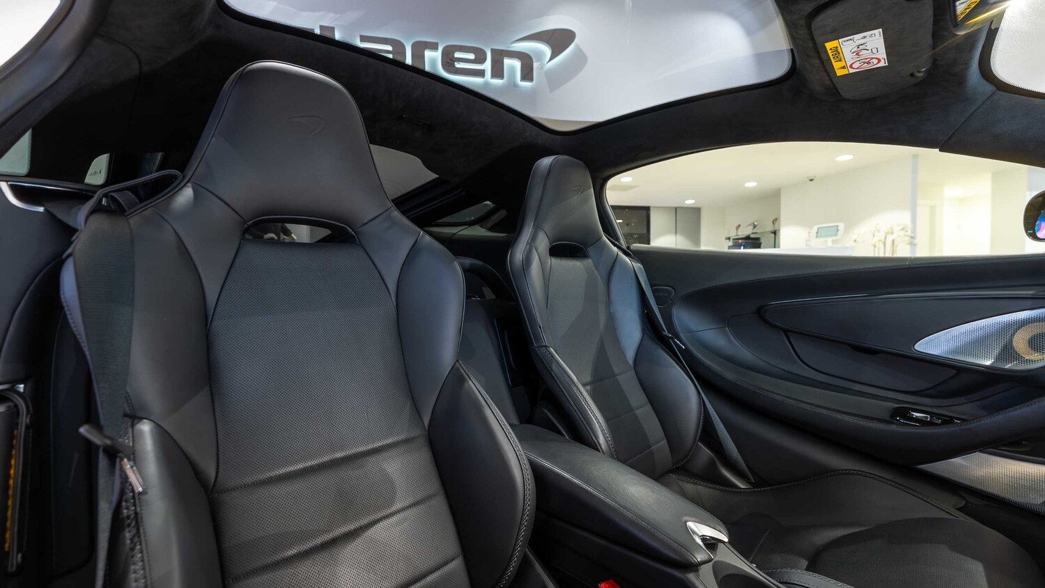 Used McLaren GT 2023 for sale - 77787124: Photo 10