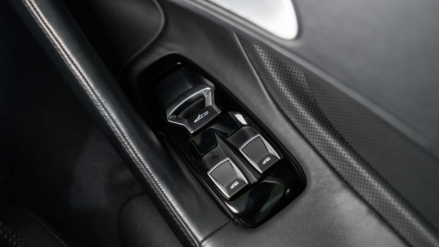 Used McLaren GT 2023 for sale - 77787124: Photo 29