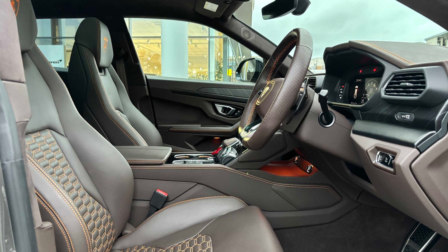 Used Lamborghini Urus 2022 for sale - 77928715: Photo 12