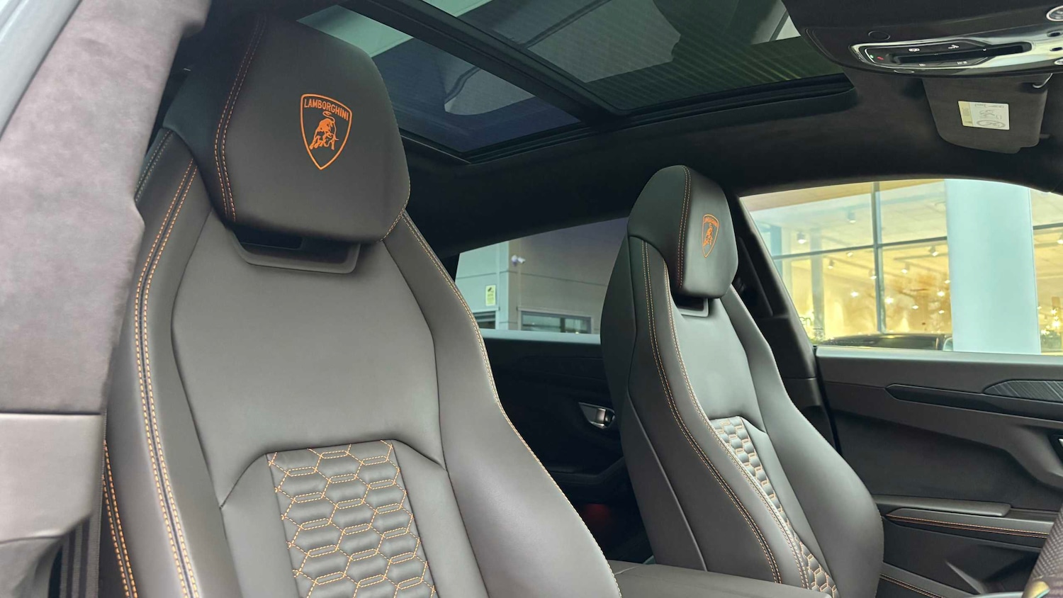 Used Lamborghini Urus 2022 for sale - 77928715: Photo 14