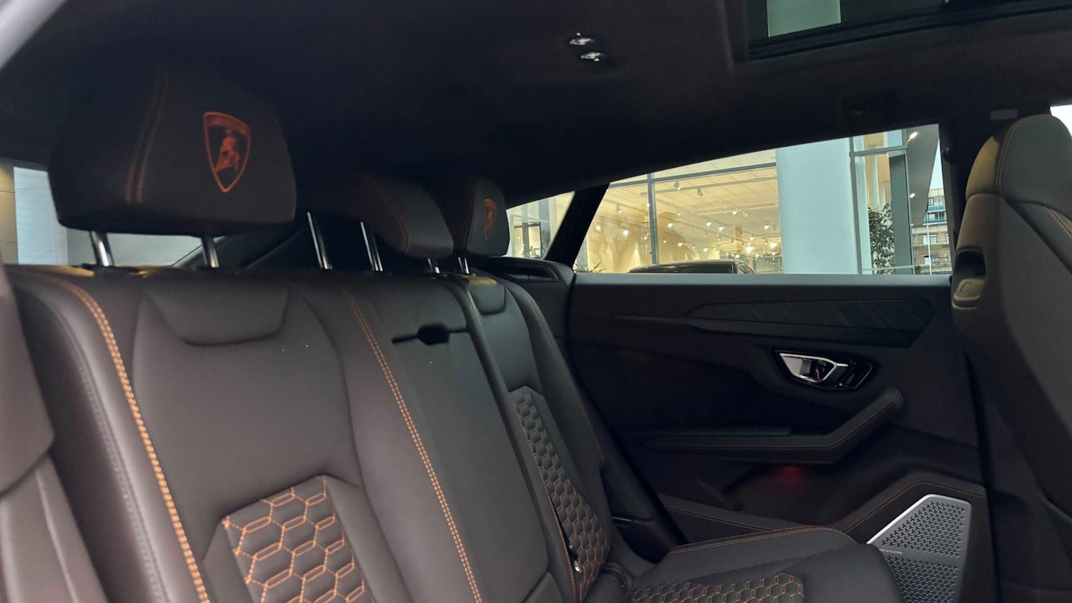 Used Lamborghini Urus 2022 for sale - 77928715: Photo 35