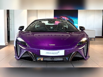 Used McLaren Artura 2024 for sale - 79523793: Photo